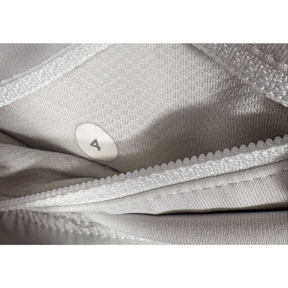 Lululemon pace rival skirt size 4 - Picture 5 of 5